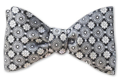 Silver Pearls Bow Tie